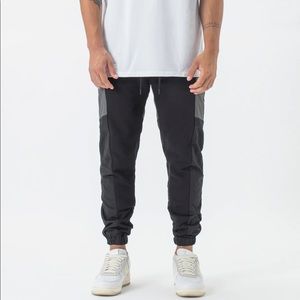 Zanerobe Jumpa Track Jogger Black